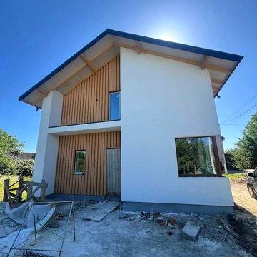 продажу будинку поруч з ТЦ Арсен
