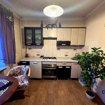 Продам просторную видовую 3к Вернадского Дзержинского парк Шевченко
