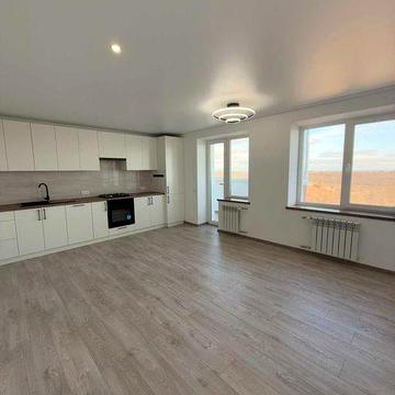 Центр 2х кімнатна квартира в новому будинку, індивідуальне опалення!