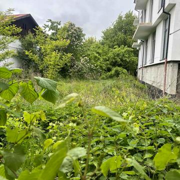 Варшавська вул.