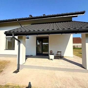 Будинок Київська обл., Броварський р-н., с. 3азимя, вул. Садова, 21