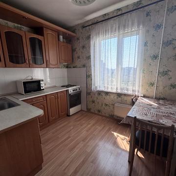 Миколи Лаврухіна вул., 15/46