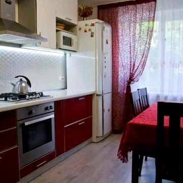 Продам 4-х комн. квартиру комн. Люстдорфская дорога/8 станция