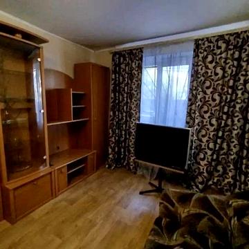 Продам 1к квартиру улРобочая (низ) мебель, газ, дом кирпичный