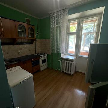 Продаж 1к Квартира Озерна вулиця