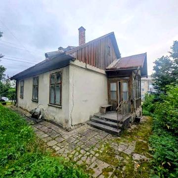 Продаж будинку на вул. Тиха