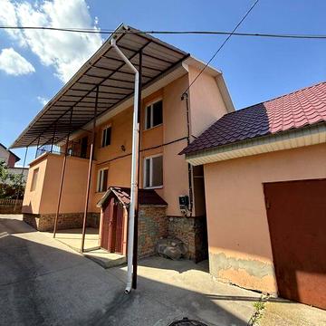 Продаж 4к Дім Ринкова вулиця