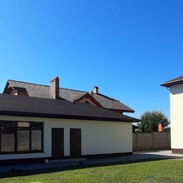 Будівельників, 8