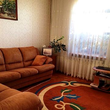 Соборна вул., 8