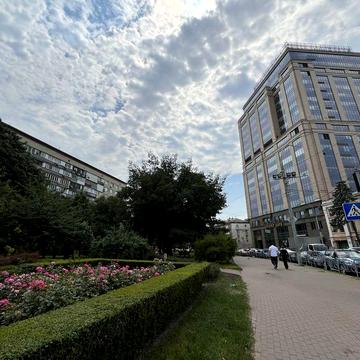 Продаж 2-кім. Омеляновича-Павленка Михайла (Суворова) 19.