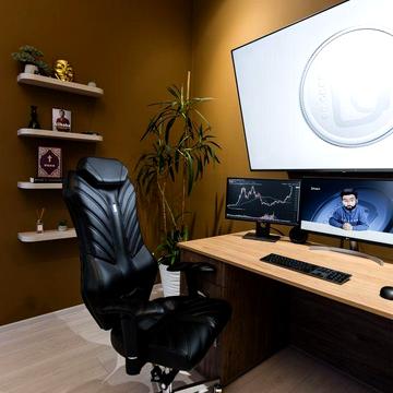 Михайла Коцюбинського вул., 7