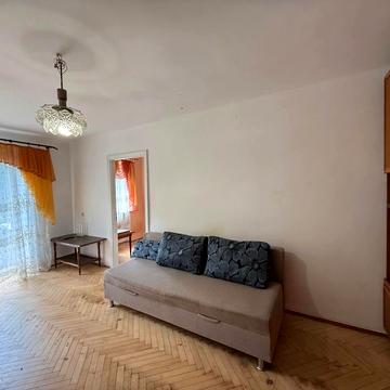 Валеряна Поліщука вул., 87а