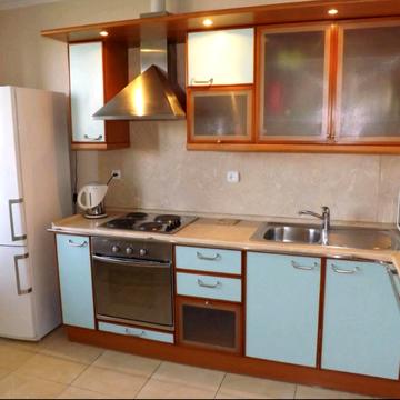 Леся Курбаса просп., 7-А