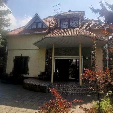 Продам два будинки р-н 28 школи Романково