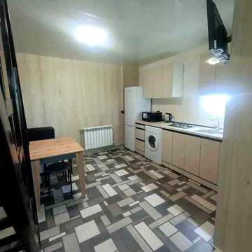 Сдам 1-комнатную двухуровневую квартиру ул. Кулишевская, 11