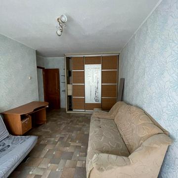 Яни Червоної вул., 3