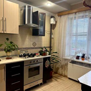 Оренда 3х кімнатної квартири у Комунарському р-ні (Новокузнецька 36а)