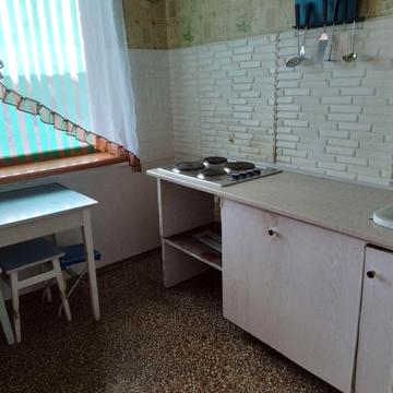 Академіка Глушкова просп., 27