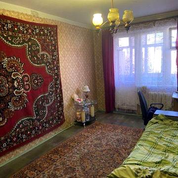 Продам 3к квартиру на вул. Осіння