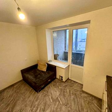 ПРодам 2 ух кімнатну  кв  вул.Любецька 2 а