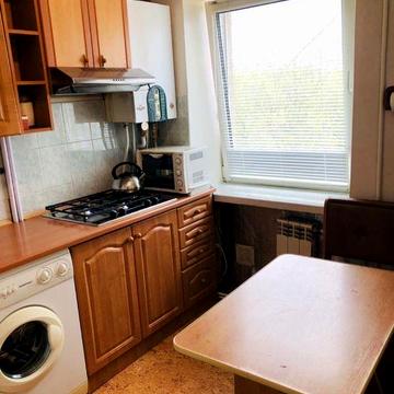 Продам 2 комнатную квару пр Богдана Хмельницкого Титова
