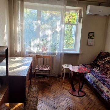 Василя Кучера вул., 6