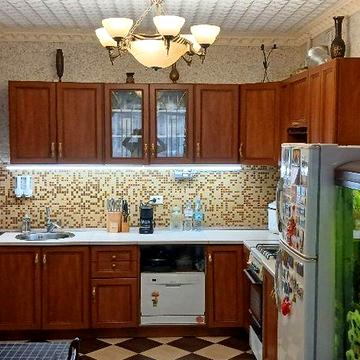 Власник. Продам 1 кв Бровари Грушевського  19