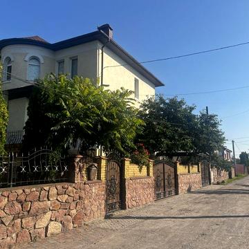 Продаж будинку в Житомирі