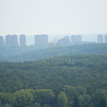 Академіка Заболотного вул., 1-Б