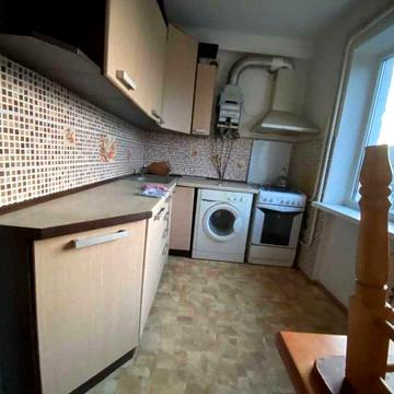 оренда квартири вул. Грінченка.  3 кімнатна. Вільна