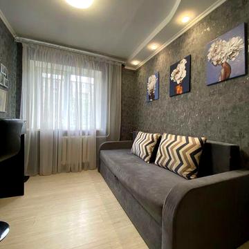 Продам 3 ком на 3 этаже в кирпичном доме раздельный с/у
