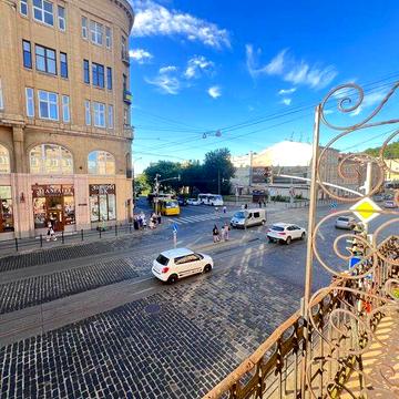 Оренда 3кім.квартири в самому центрі Львова (біля Оперного)