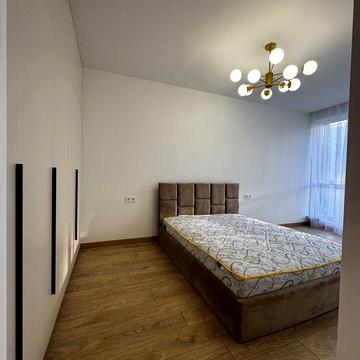 Оренда однокімнатної в жк Квадрат , перша здача .