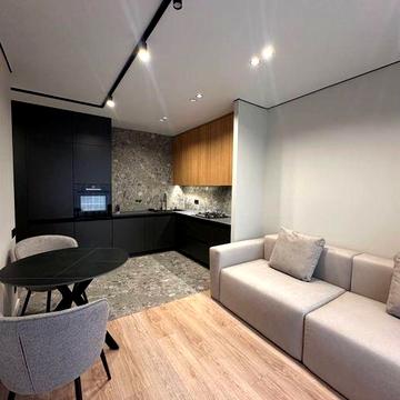 Євро 3-к в Центральному парку! Газове опалення! Новий ремонт! ЖК П27