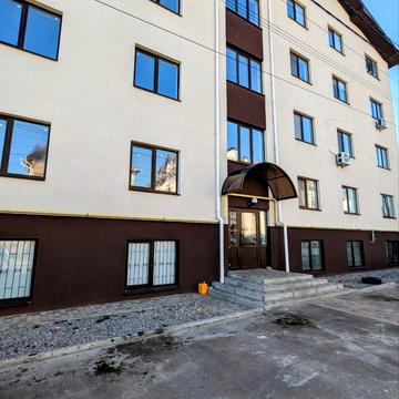 Прорізна вул., 13