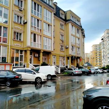 Миру вул., 13