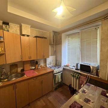 ПРОДАМ 3 кімнатну квартиру