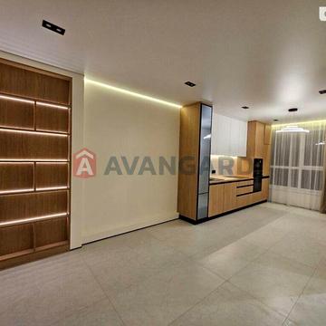 Квартира з дизайнерським, екслюзивним, якісним ремонтом