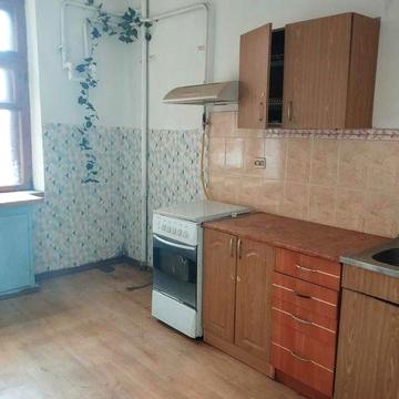 Продам 4 комн. квартиру