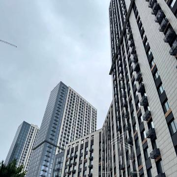 Академіка Заболотного вул., 1