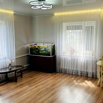 Комфортна квартира з ремонтом та автономним опаленням в Луцьку