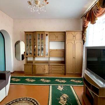 Продаж двох кімнатноі квартири