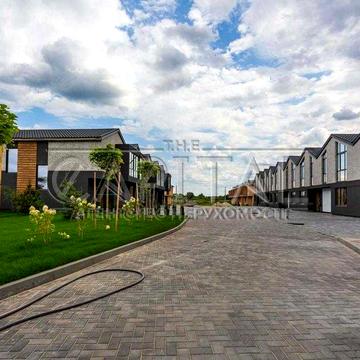 Romankiv Village – комфортне містечко таунхаусів за 30 хв від Києва