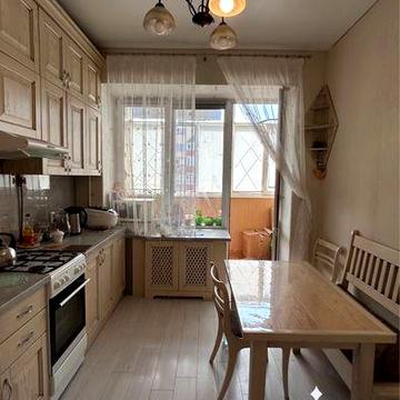 В продаже 2-комнатная квартира на Тополева в доме из красного кирпича