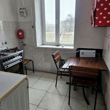 Сдам 2 комнатну квартиру у центрі міста Рені