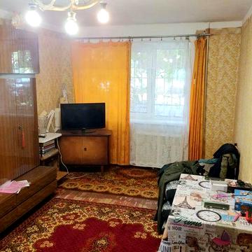 Продам 2 комнатную квартиру. 6 Фонтана. Общая 44 метра. Не угловая.
