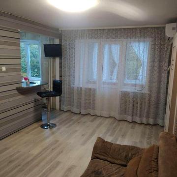 Здам 1 квартиру по вулиці Східна в районі Глобала
