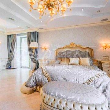 Оренда без % в серці Києва, на вулиці Назарівська 11