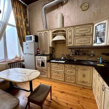 Аренда ТРЕХКОМНАТНОЙ квартиры в ЦЕНТРЕ, Екатерининская / Дерибасовская