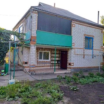 Продаж 2х повер. будинку з усіма зручностями.Гараж,житлова літня кухня